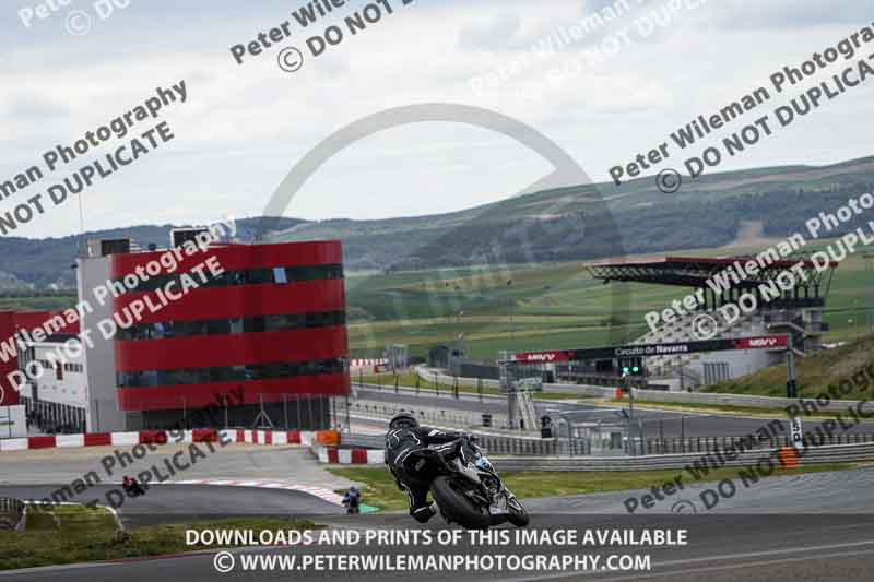 cadwell no limits trackday;cadwell park;cadwell park photographs;cadwell trackday photographs;enduro digital images;event digital images;eventdigitalimages;navarra;no limits trackdays;peter wileman photography;racing digital images;trackday digital images;trackday photos